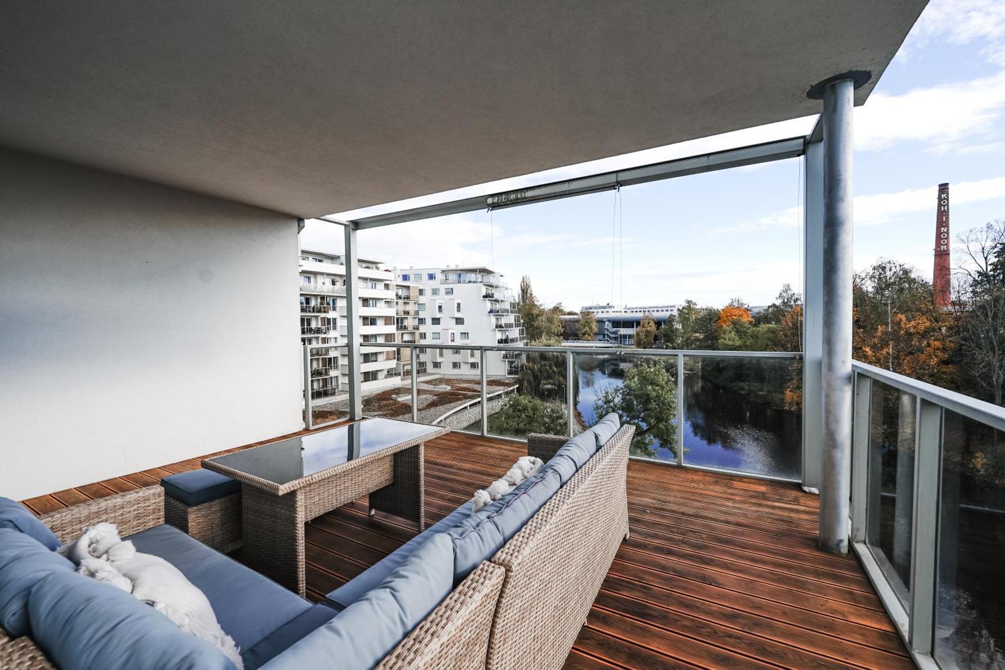 Riverside Apartments Ceske Budejovice Exterior foto